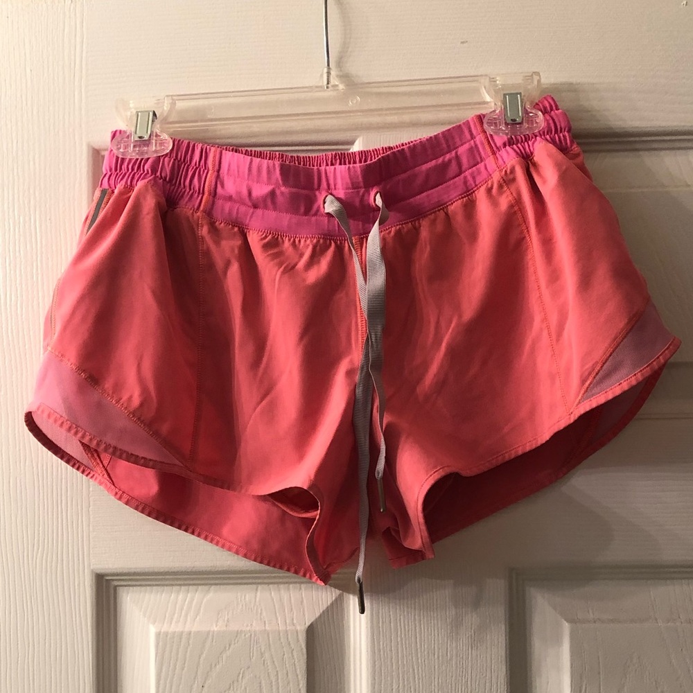 Lululemon
Hot Pink Hotty 2.5 Activewear Bottoms